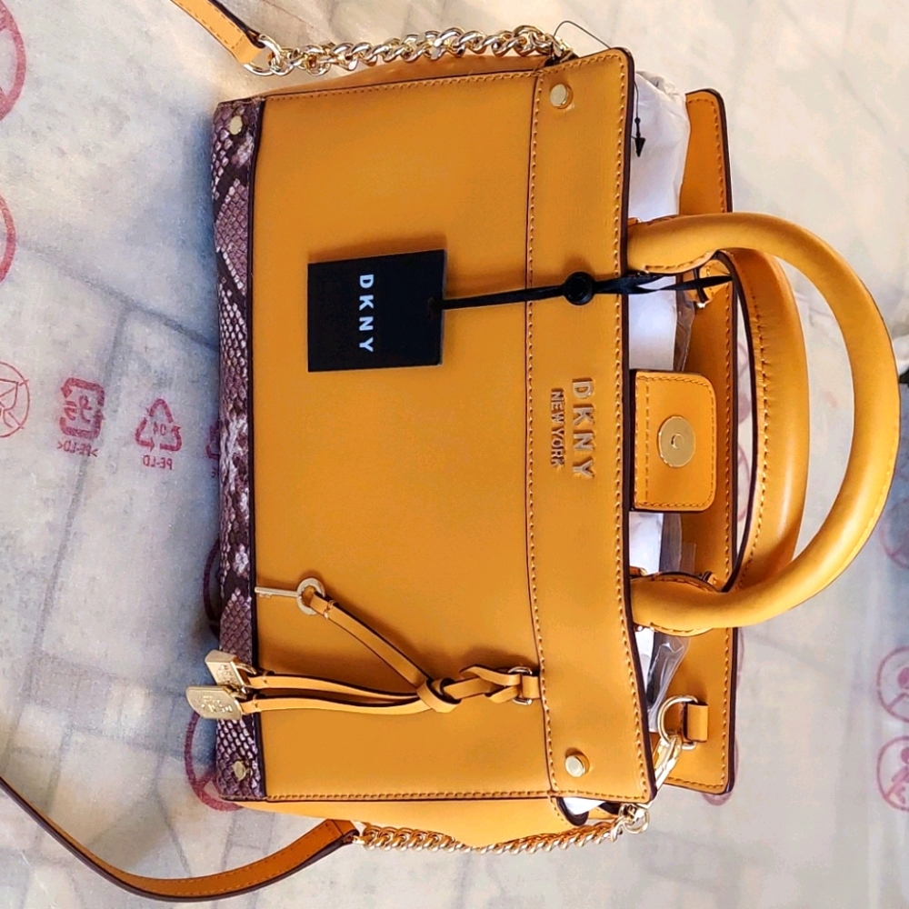 DKNY PURSE